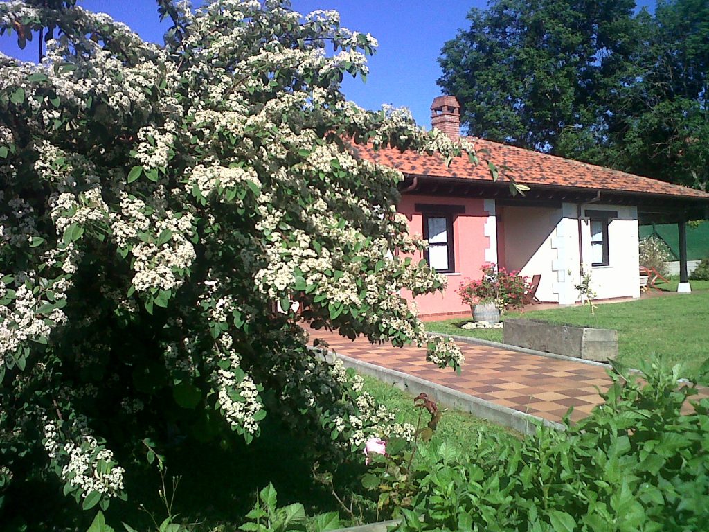 sebreñu-asturias- jardin-la-jarabiega
