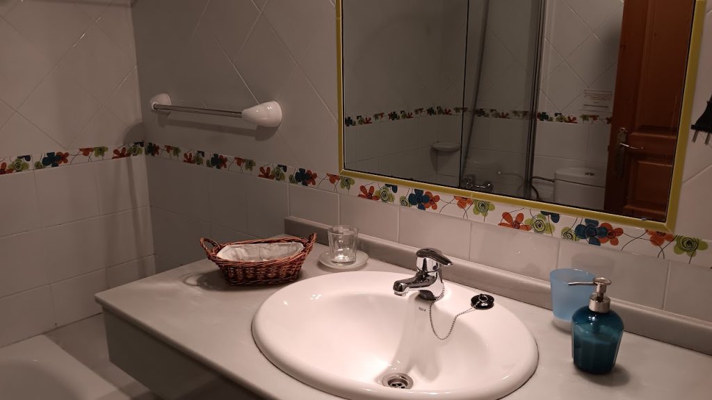 detalle-cuarto-de-baño-la-jarabiega