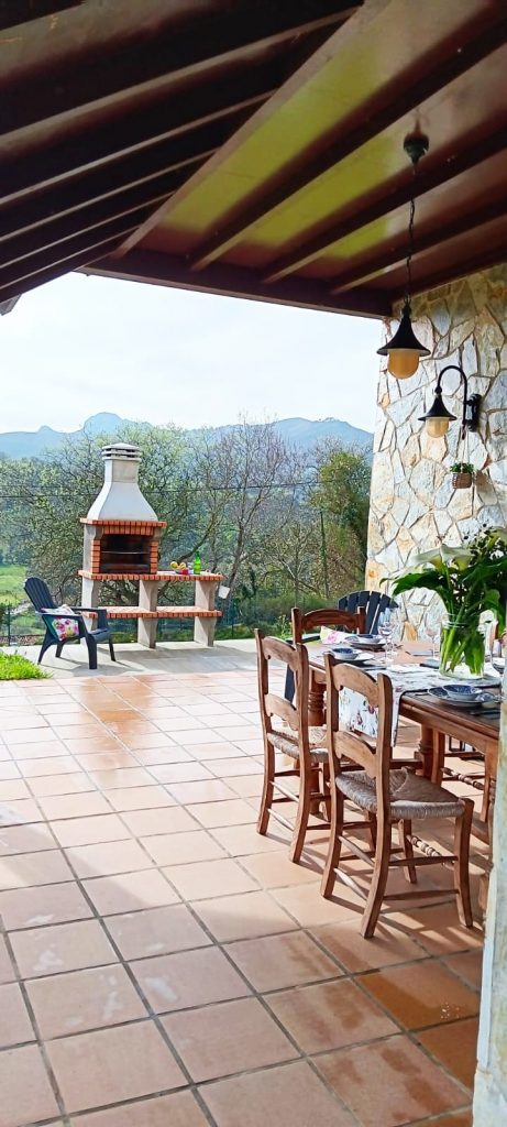 barbacoa-el-urogallo-casa-rural-sebreñu-ribadesella
