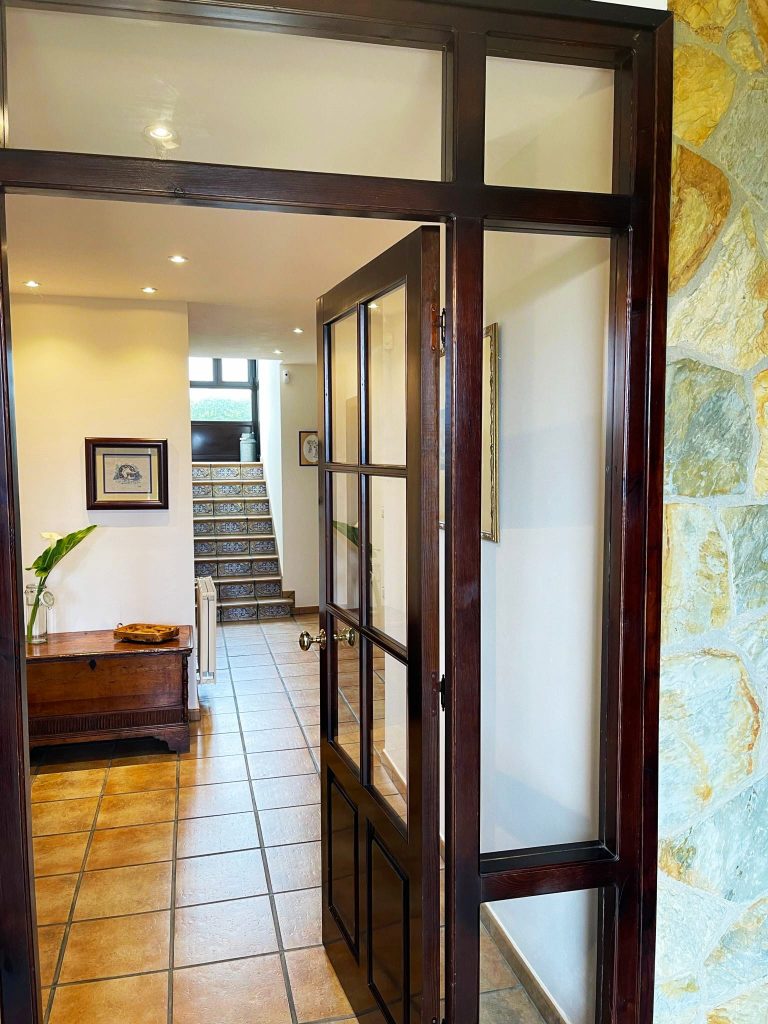 interior-espaciosa-el-urrogallo-casa-alquier-integro-sebreñu-asturias-