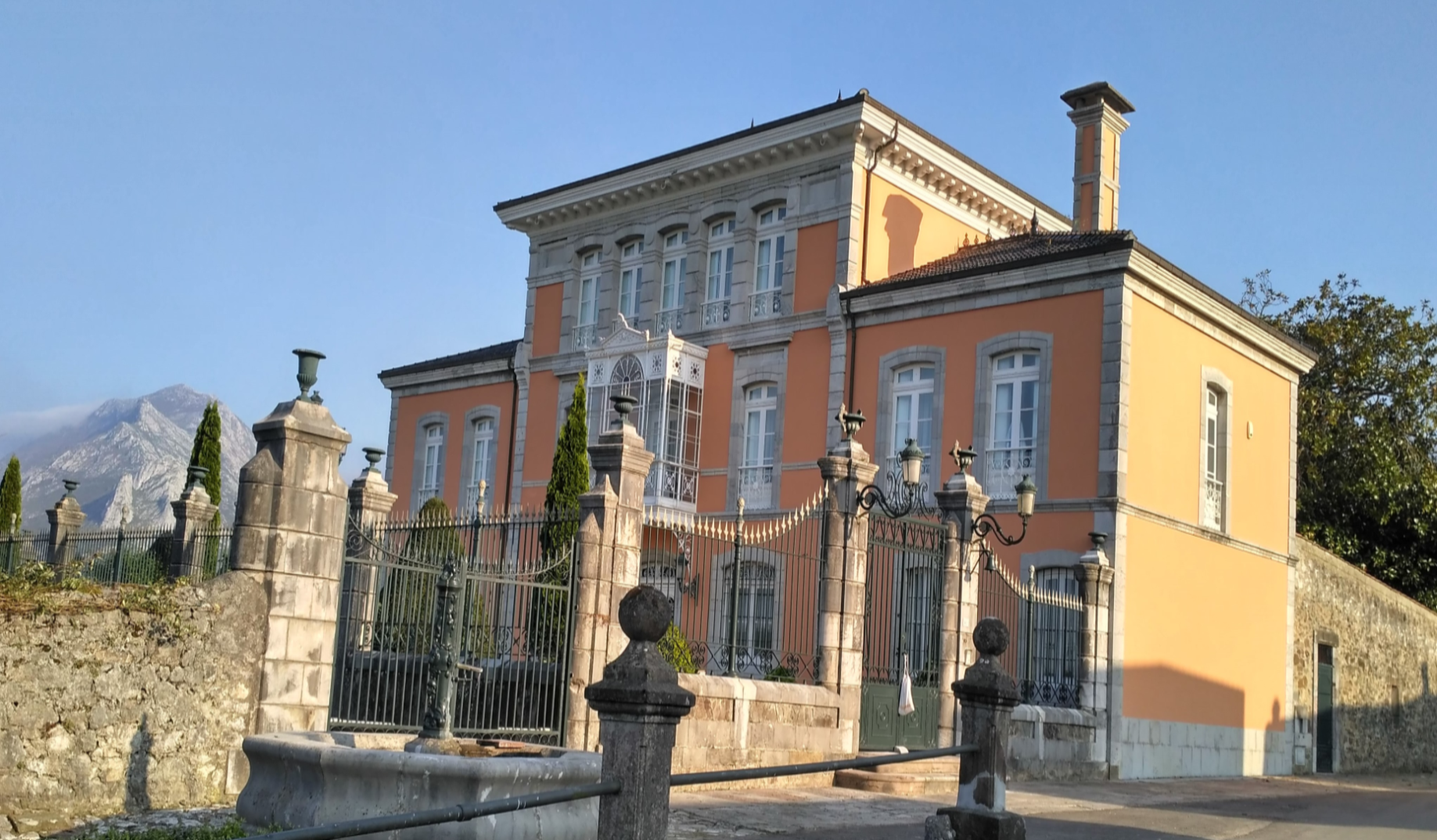 palacio-de-la-piconera-ribadesella-asturias