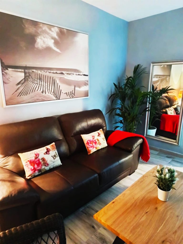 sofa-salon-la-buganvilla-sebreño-ribadesella